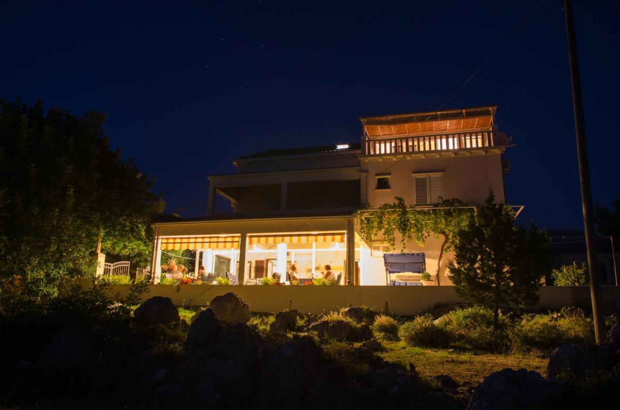 Apartment & Rooms Villa Katarina สลาโน ภายนอก รูปภาพ